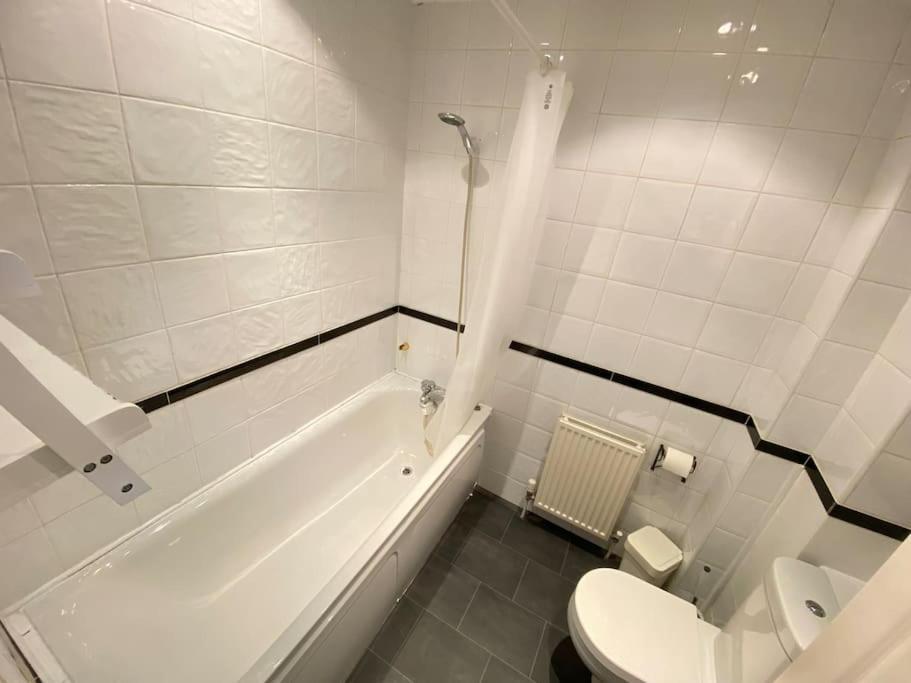 Wonderful Baker Street Flat! Apartamento Londres